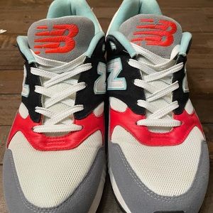 New balance shoes